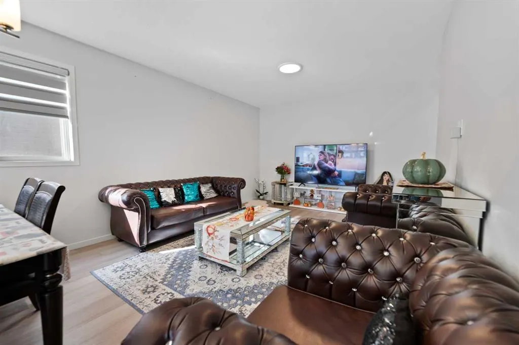 212 DAWSON WHARF Crescent