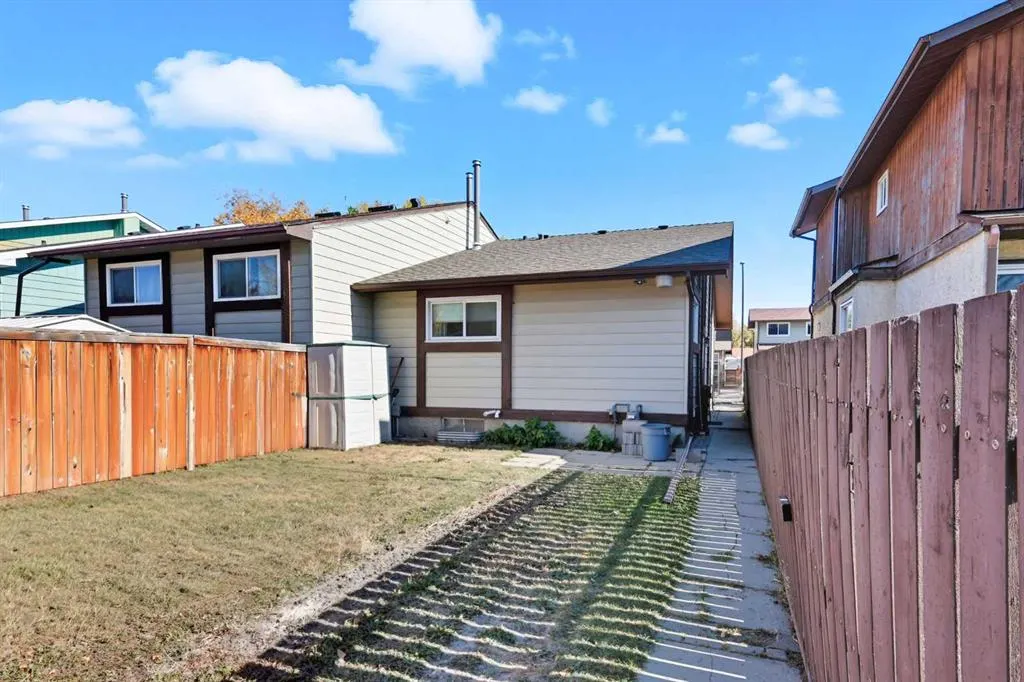 163 Whitewood Place NE
