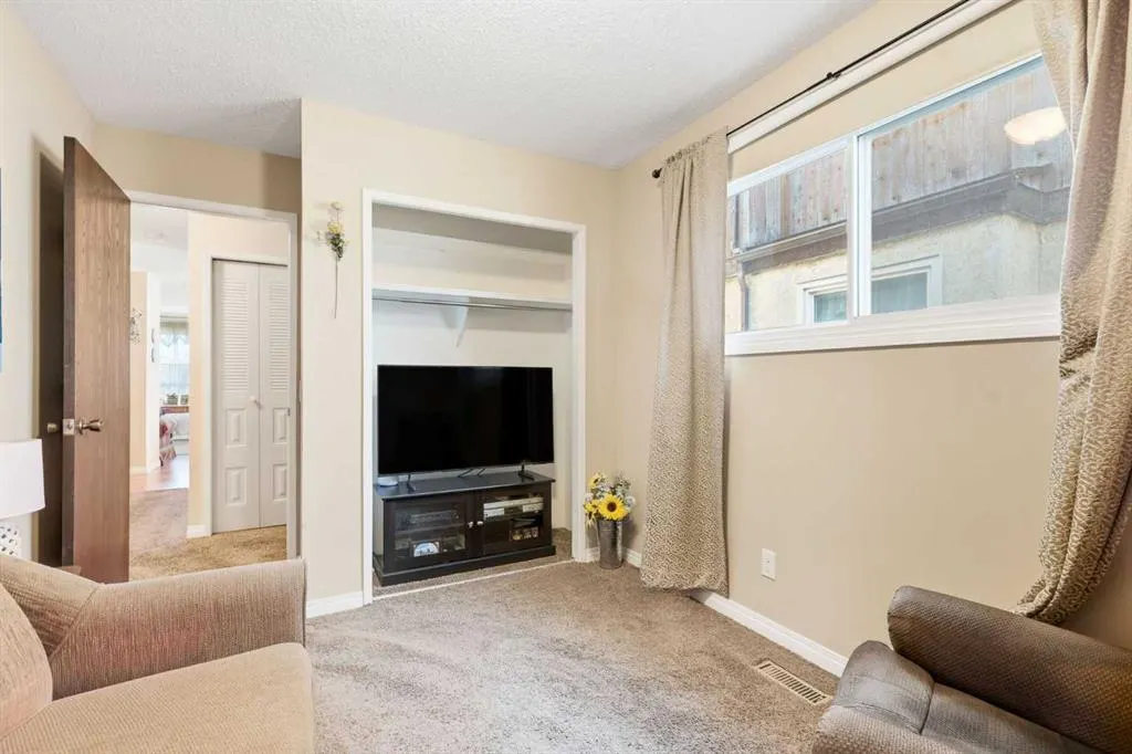 163 Whitewood Place NE