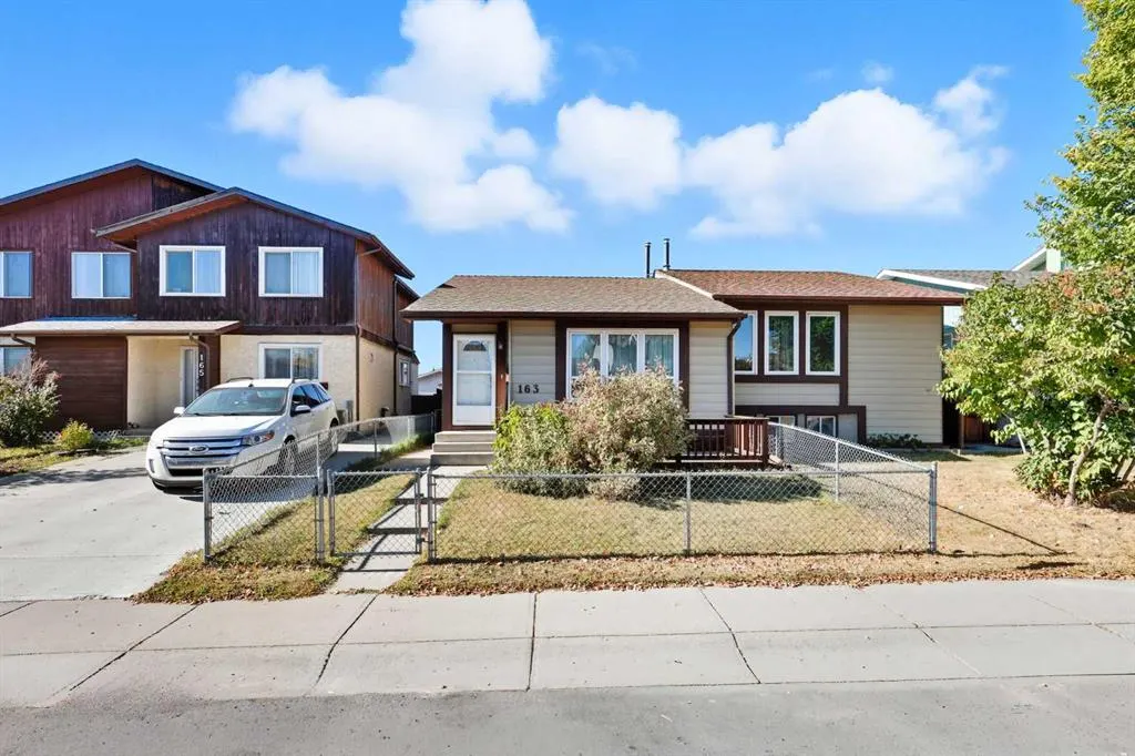 163 Whitewood Place NE