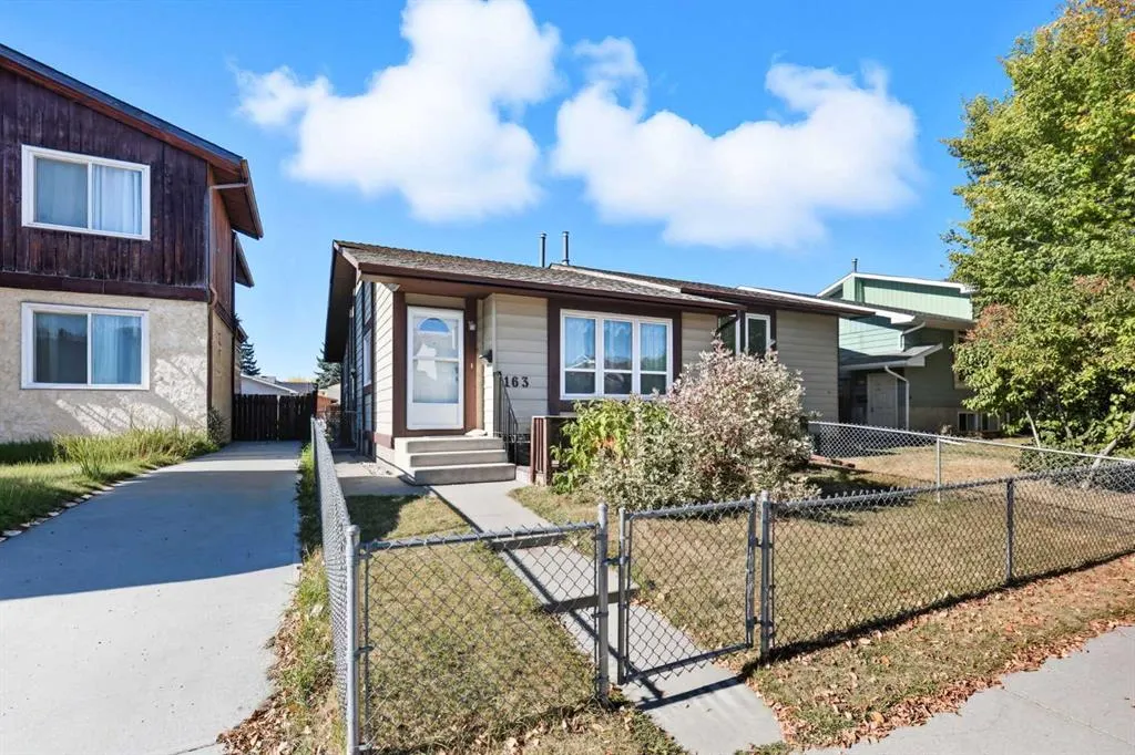 163 Whitewood Place NE