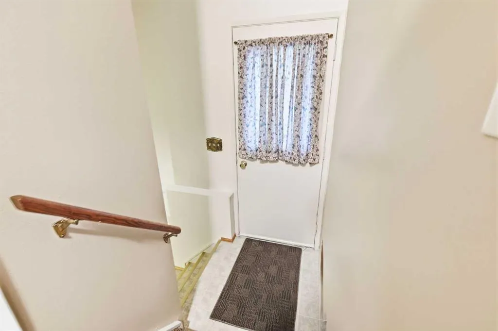 163 Whitewood Place NE
