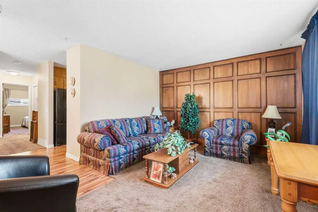 163 Whitewood Place NE