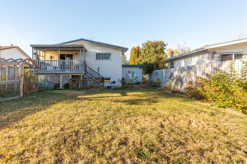 945 Columbia Boulevard W