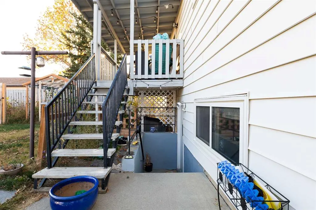 945 Columbia Boulevard W