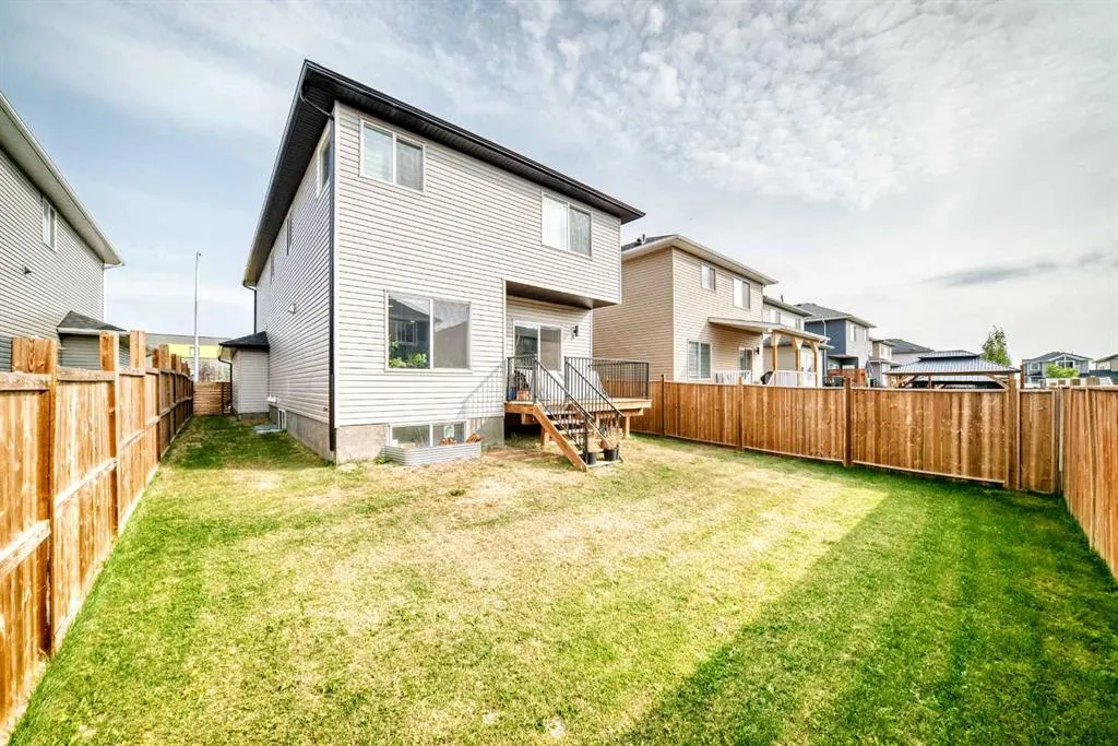 772 Edgefield Crescent