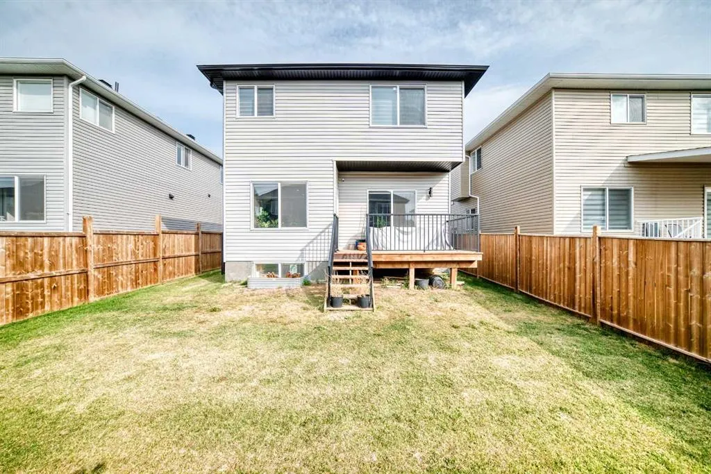 772 Edgefield Crescent