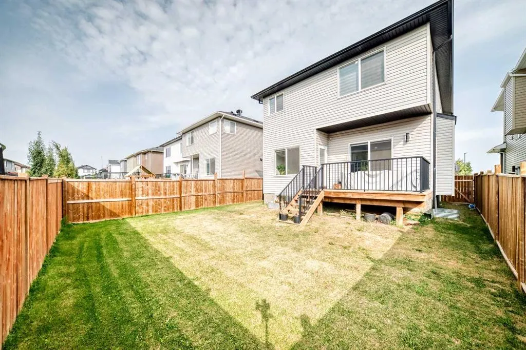 772 Edgefield Crescent