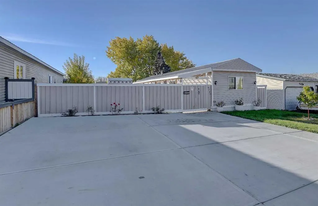 9737 120 Avenue