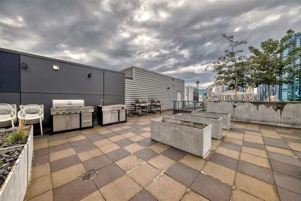 615 6 Avenue SE, #701