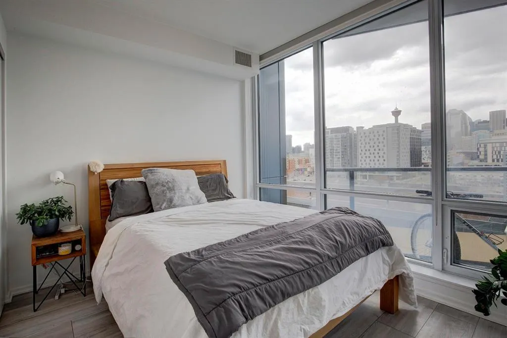 615 6 Avenue SE, #701