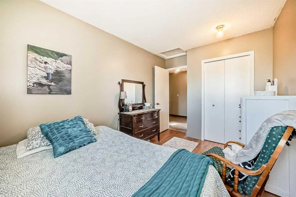 20 Rivergreen Crescent SE