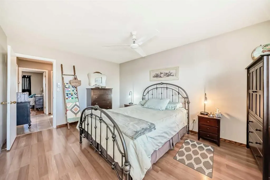 20 Rivergreen Crescent SE