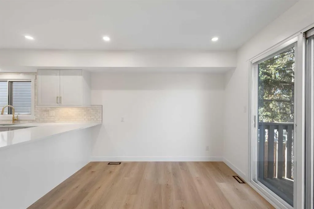 4 Cedarwood Rise SW