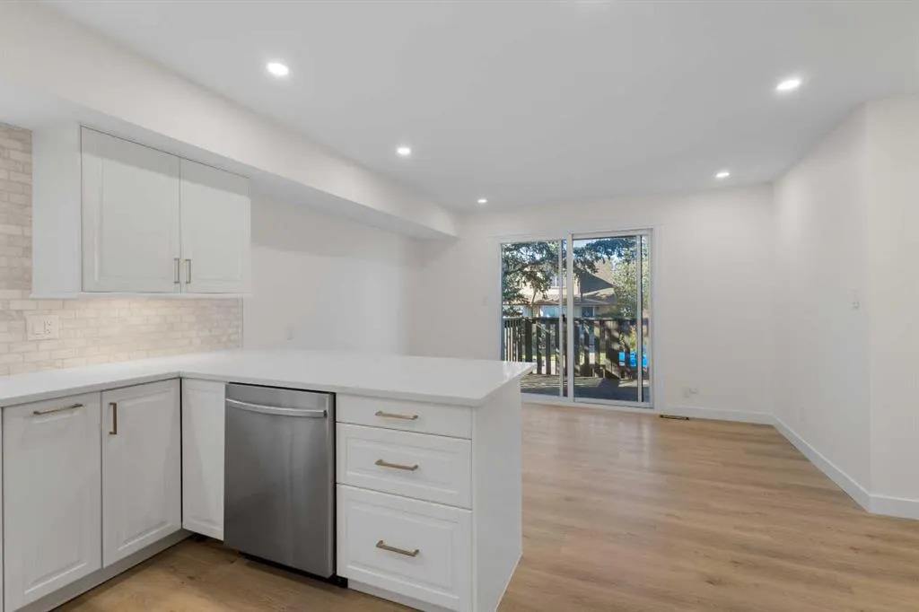 4 Cedarwood Rise SW