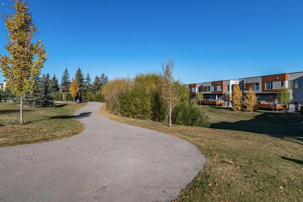 135 Shawnee Common SW
