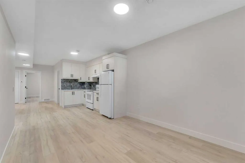 144 Saddlelake Manor NE
