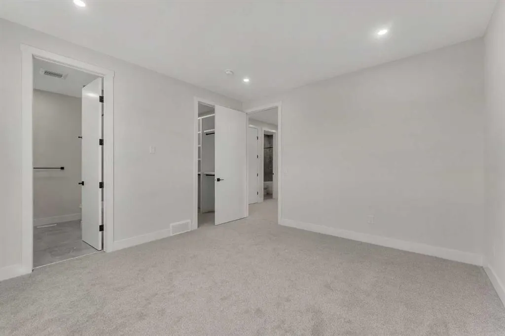 144 Saddlelake Manor NE