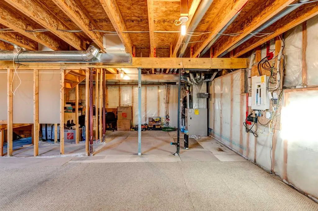 27 Saddlemont Manor NE