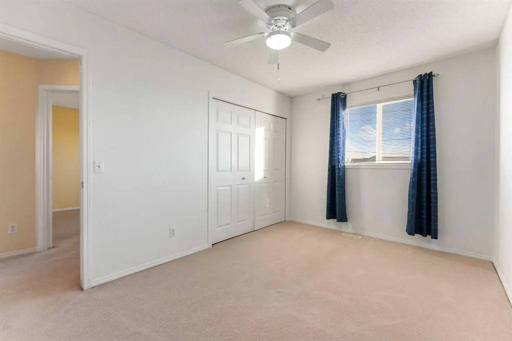 27 Saddlemont Manor NE