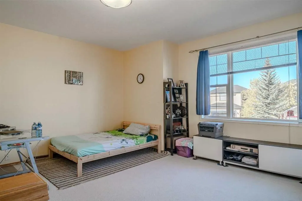 45 Arbour Crest Terrace NW