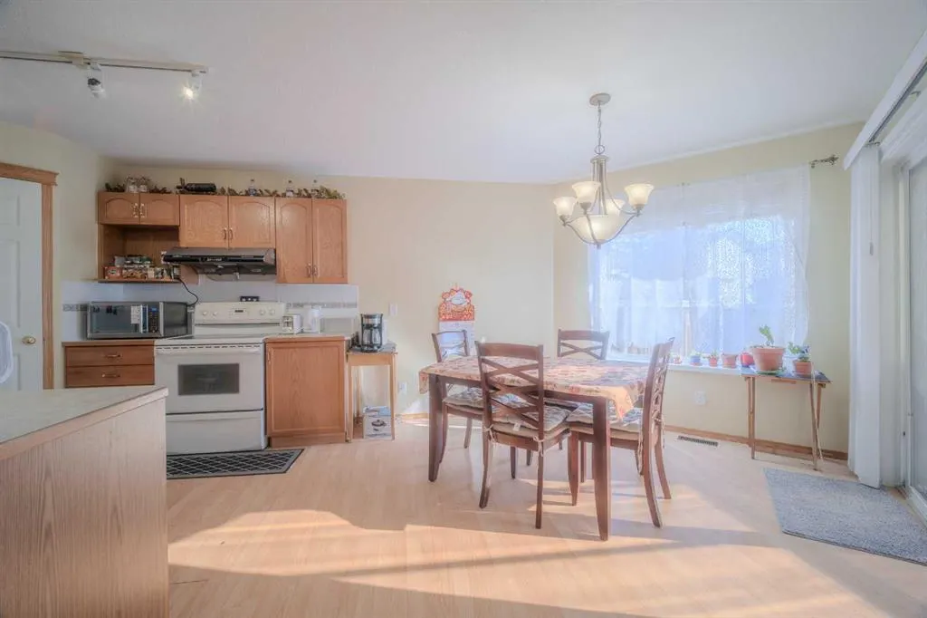 45 Arbour Crest Terrace NW