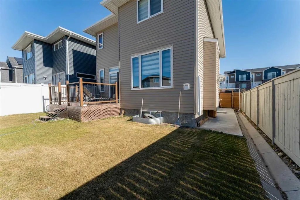 338 RED SKY Terrace NE