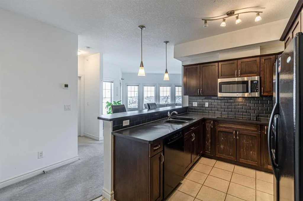 60 Royal Oak Plaza NW, #434