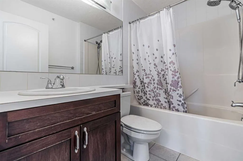60 Royal Oak Plaza NW, #434