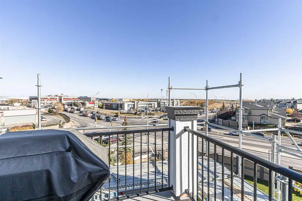 60 Royal Oak Plaza NW, #434