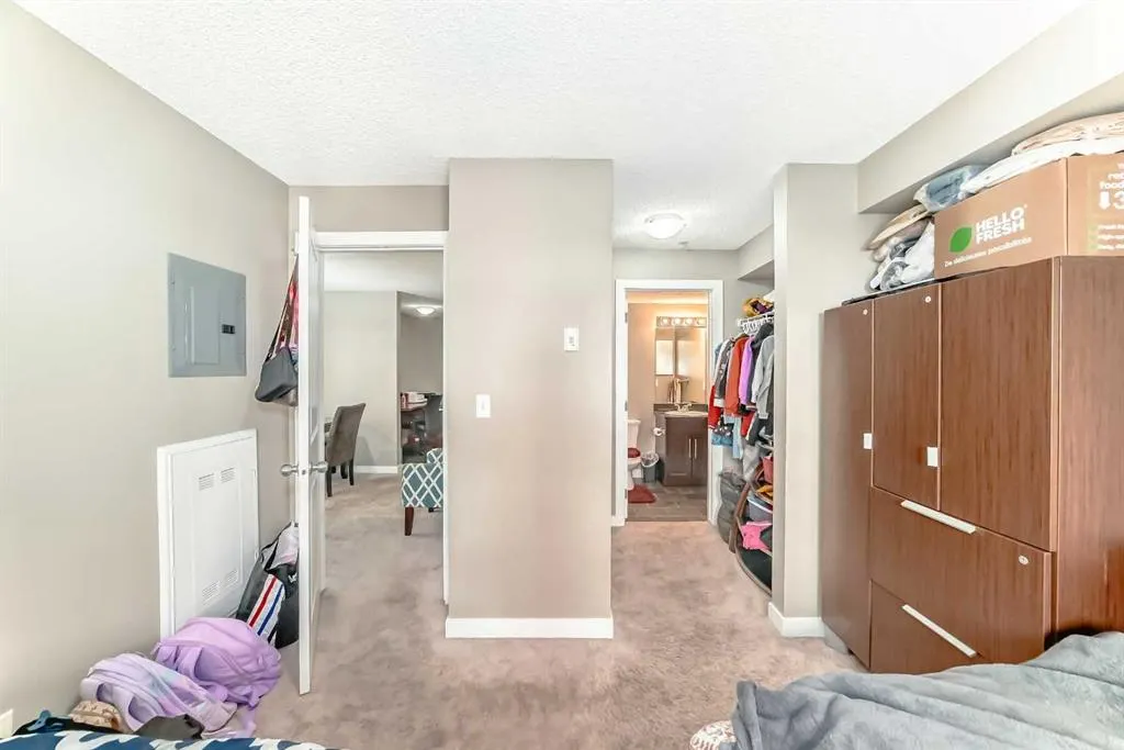 403 Mackenzie Way SW, #8201