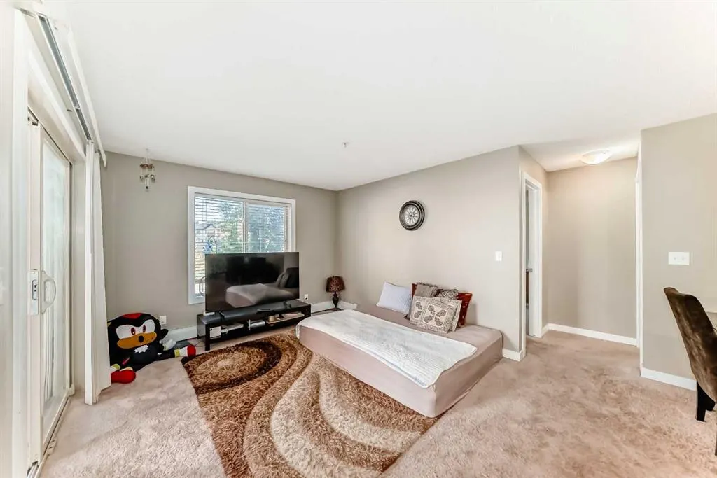 403 Mackenzie Way SW, #8201