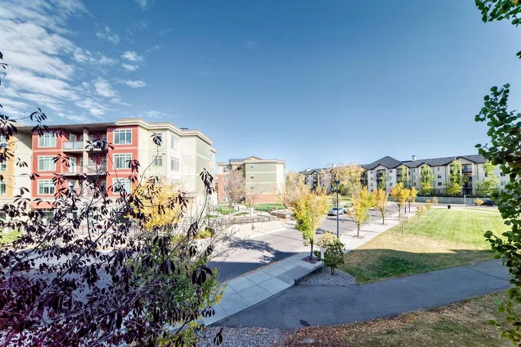 403 Mackenzie Way SW, #8201