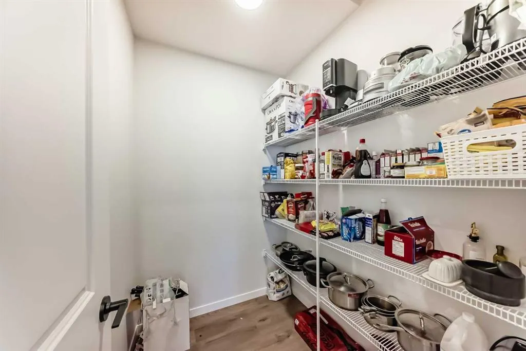 16 Lucas Passage NW
