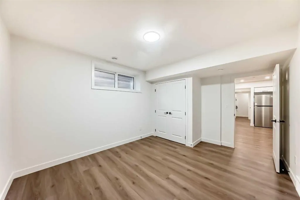 16 Lucas Passage NW