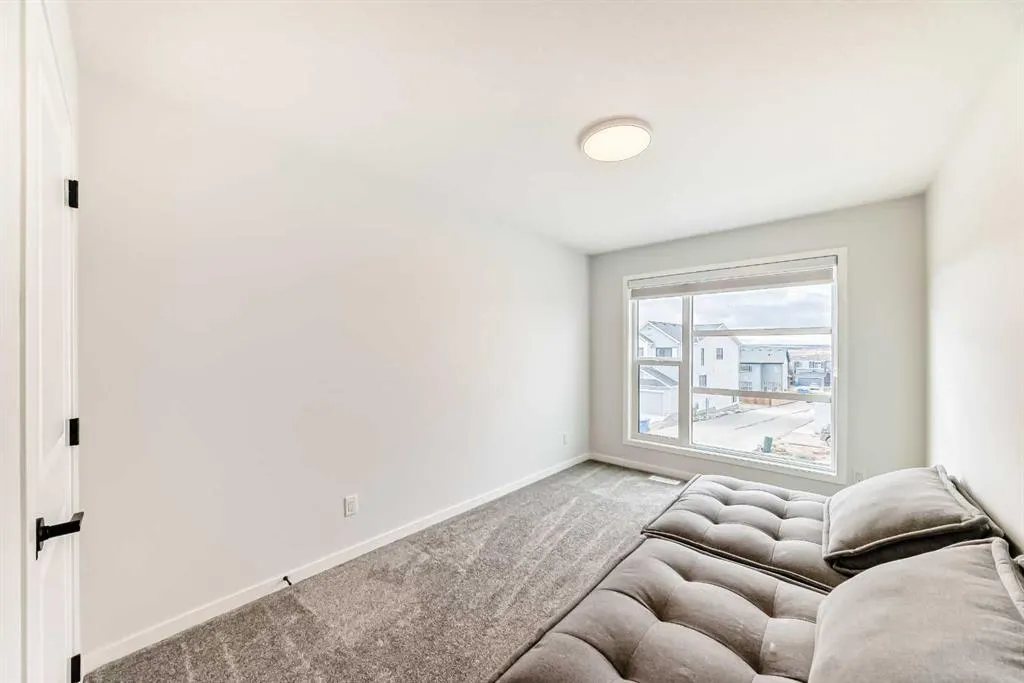16 Lucas Passage NW