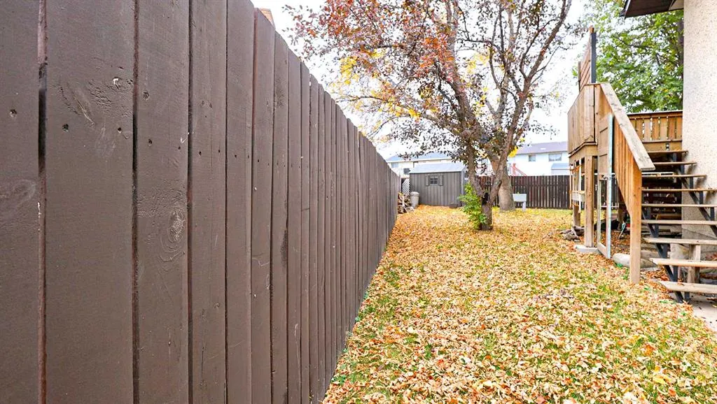 37 Ross Haven Way SE
