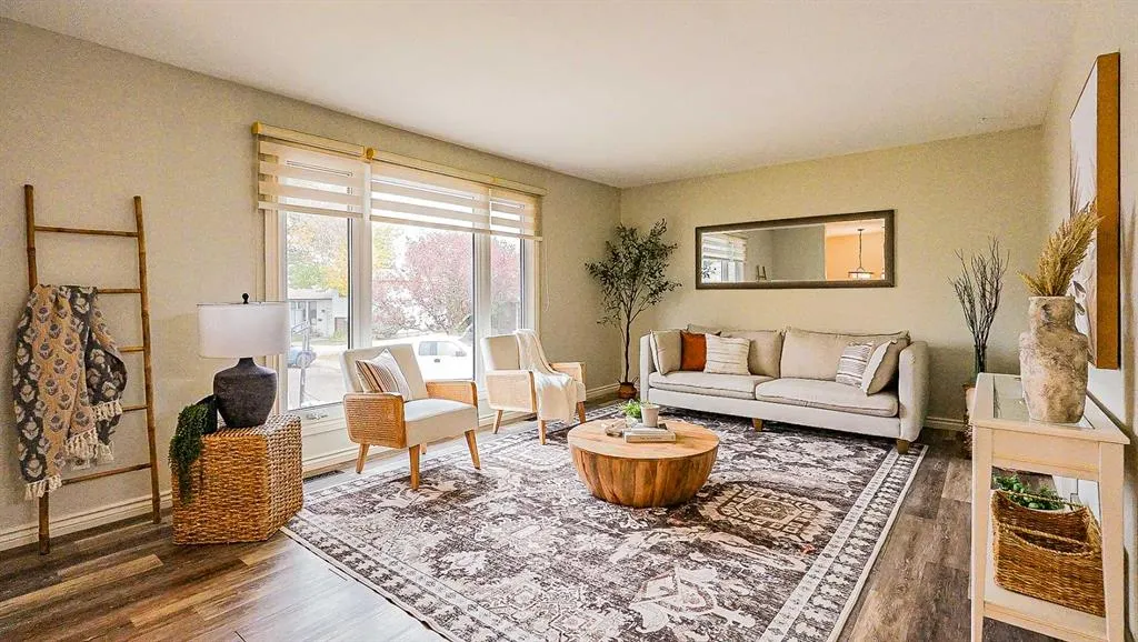 37 Ross Haven Way SE