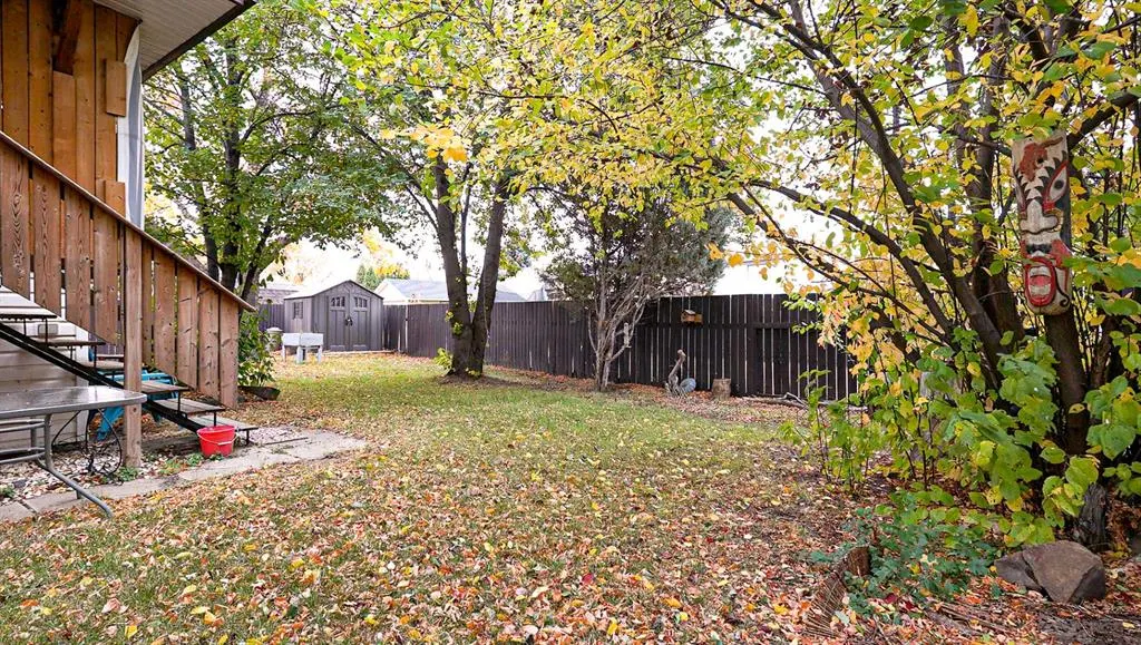 37 Ross Haven Way SE