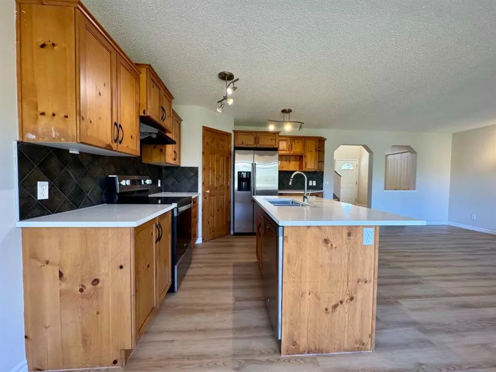 70 Glensummit Close