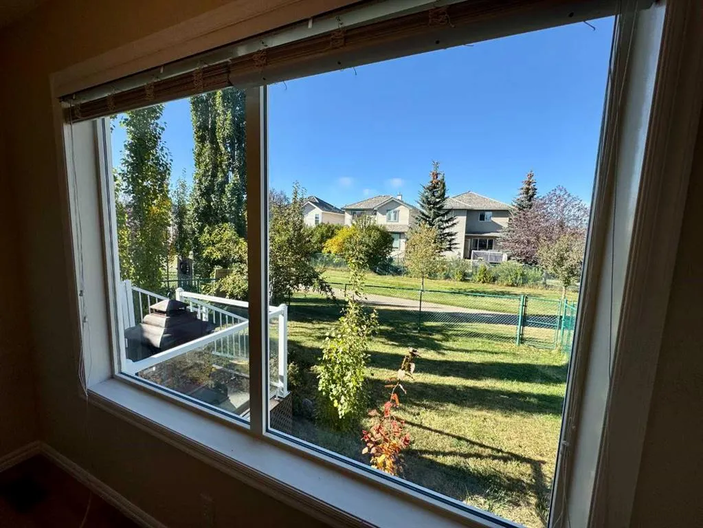 70 Glensummit Close