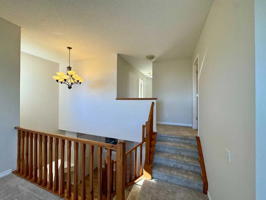 70 Glensummit Close