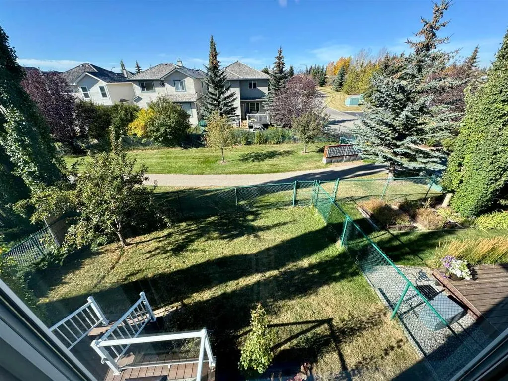 70 Glensummit Close