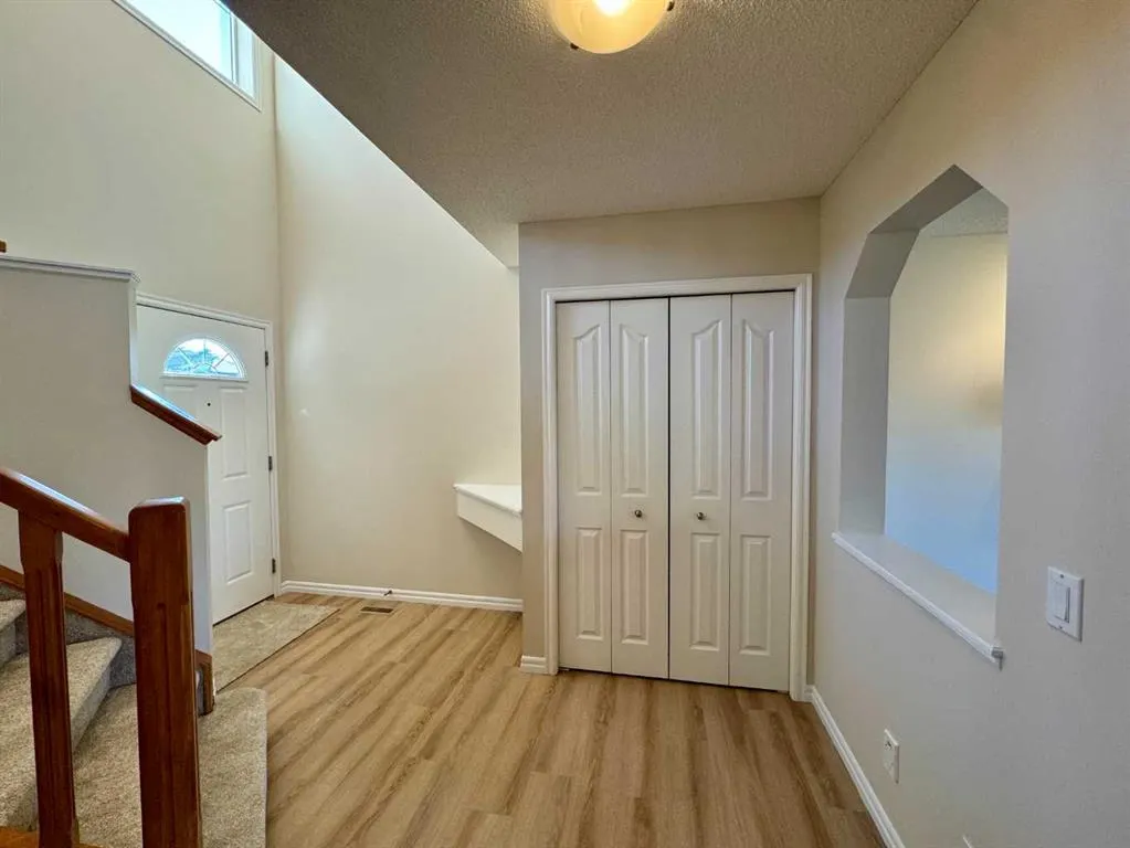 70 Glensummit Close