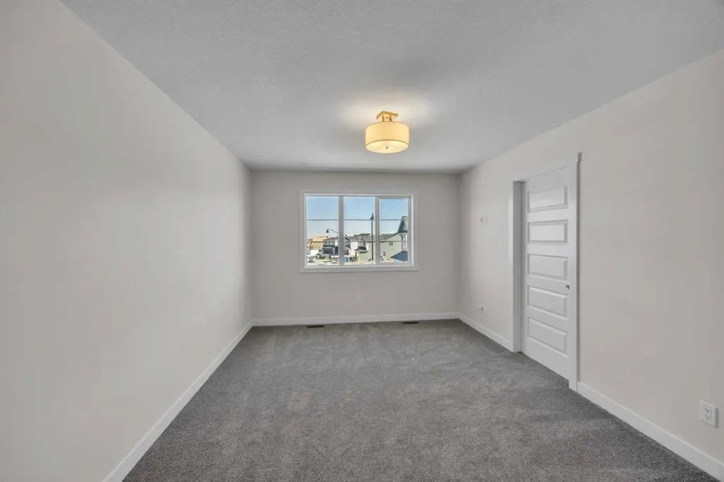 139 Homestead Common NE