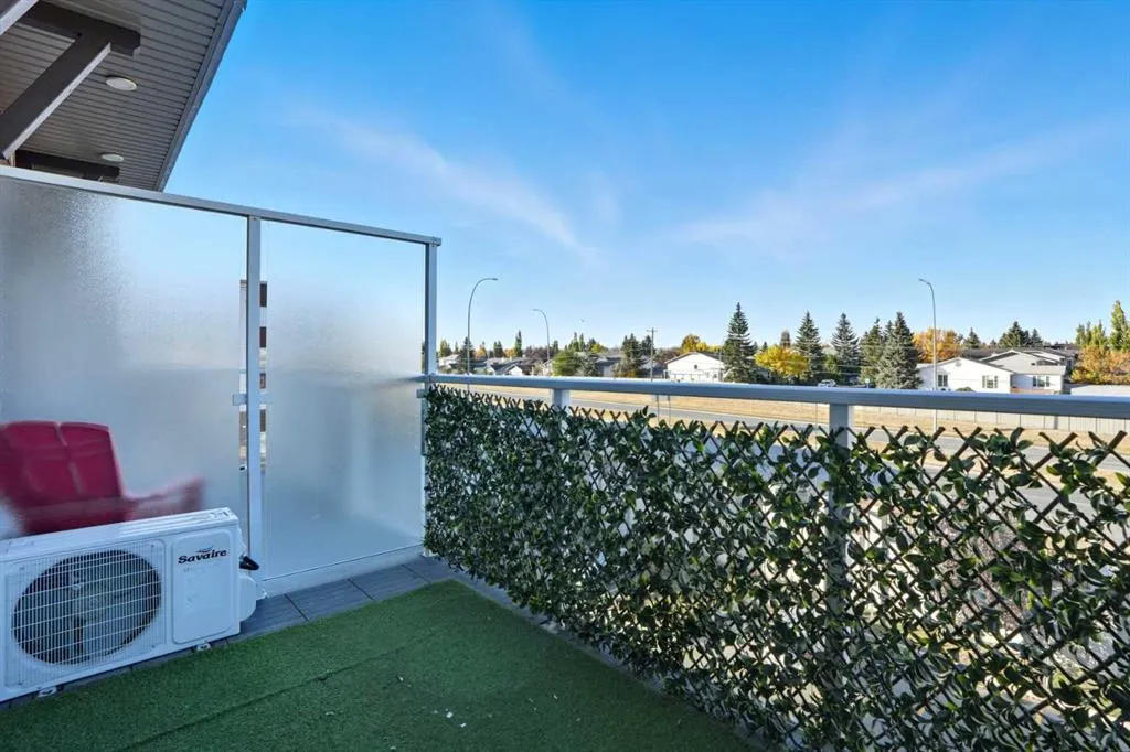 300 Harvest Hills Place NE, #413