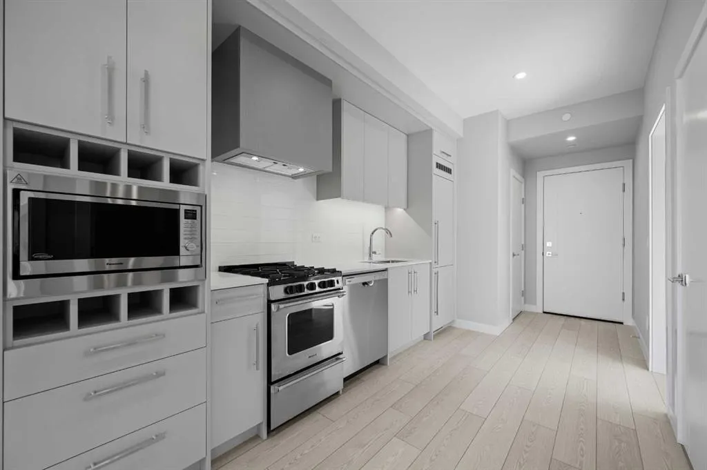8230 Broadcast Avenue SW, #601