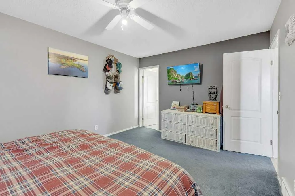 73 Lansbury Close