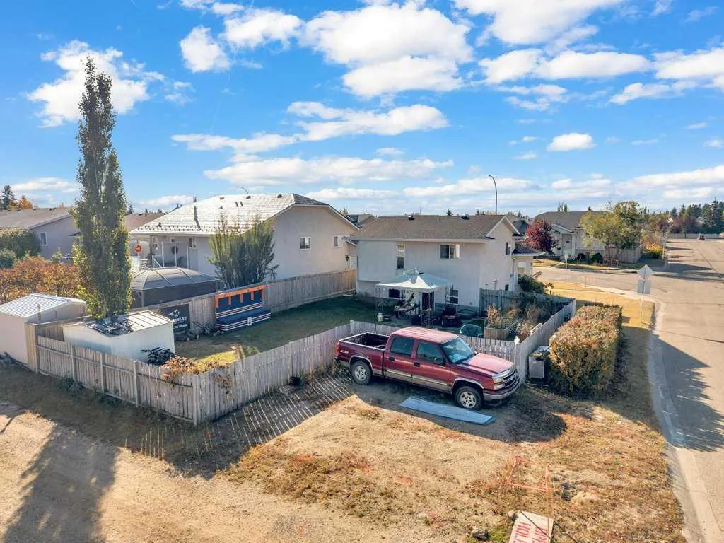 73 Lansbury Close