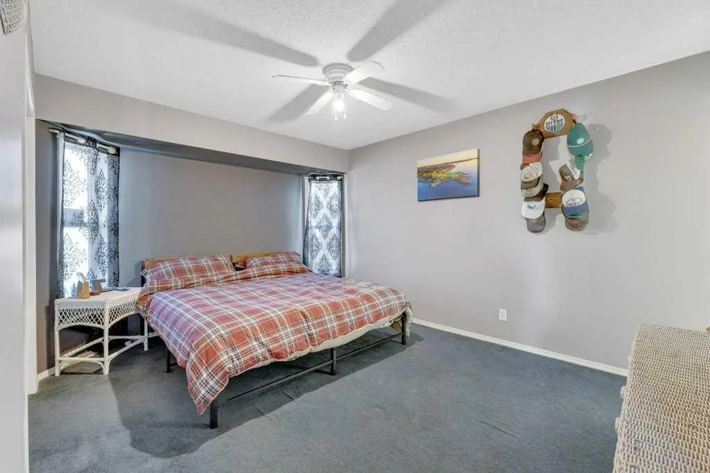 73 Lansbury Close